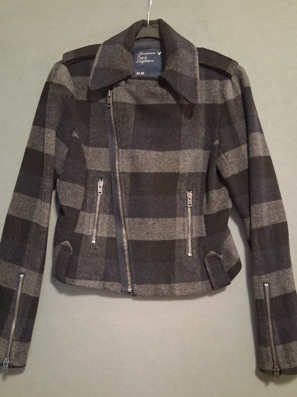 American Eagle Women's Moto style jacket Size Medium Black/Grey *Missing Belt*